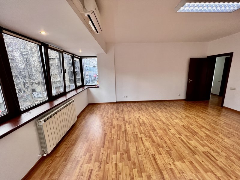 Dorobanti, Petrom, spatiu de birou, all inclusive, 100 mp, 3 camere.