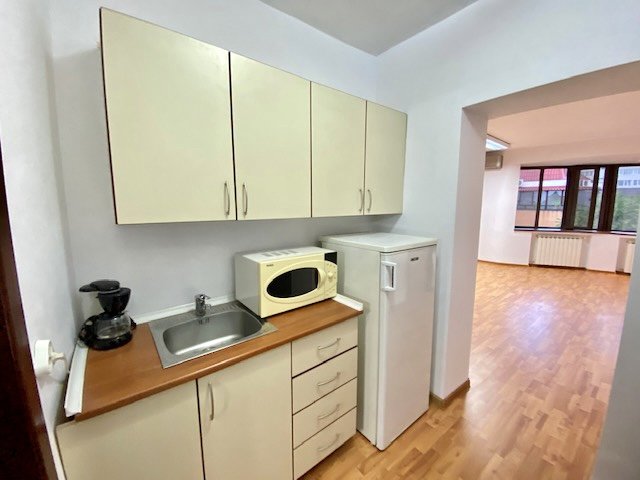 Dorobanti, Petrom, spatiu de birou, all inclusive, 100 mp, 3 camere.