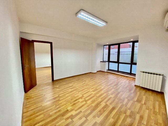 Dorobanti, Petrom, spatiu de birou, all inclusive, 100 mp, 3 camere.